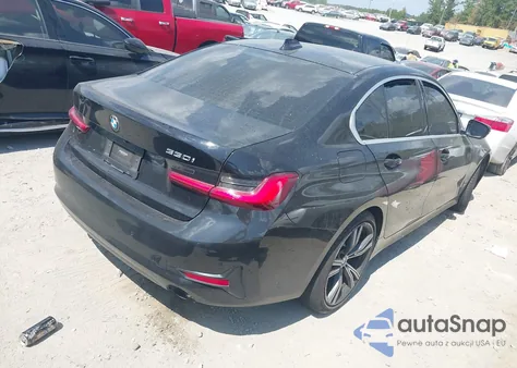 2021 BMW 330I z USA, uszkodzony, nr VIN 3MW5R1J09M8C09052